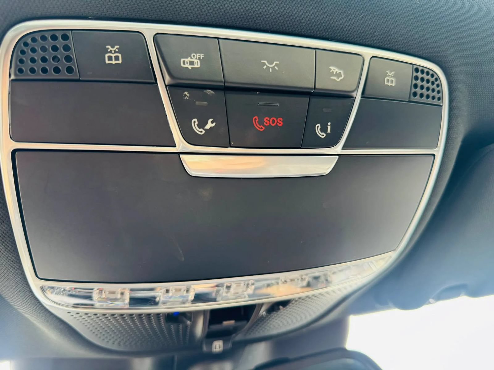 Used 2015 Mercedes-Benz S 550 4MATIC Sedan w/ Premium 1 Package image 12