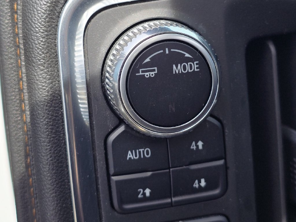 Used 2022 GMC Sierra 1500 AT4 w/ AT4 Premium Package AWD/4WD image 11