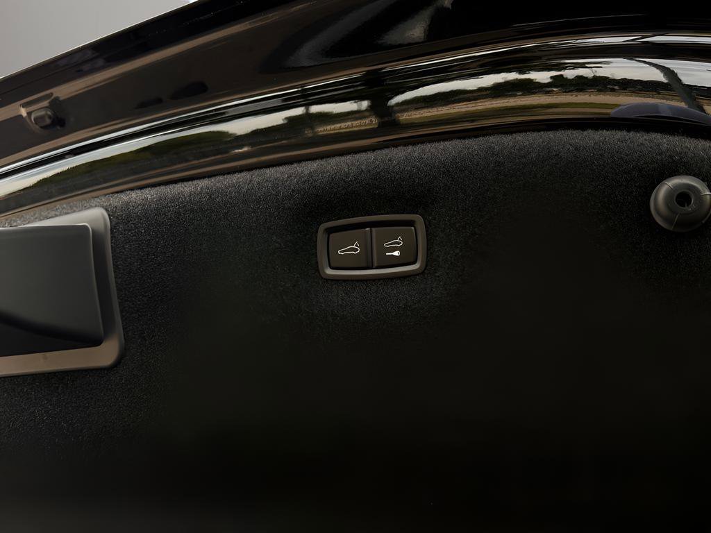 Used 2023 Audi RS e-tron GT image 29