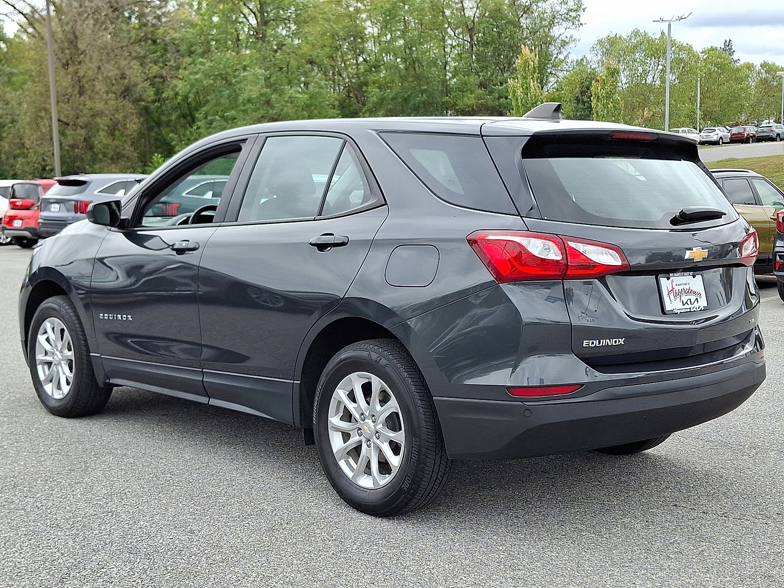Used 2021 Chevrolet Equinox LS image 4