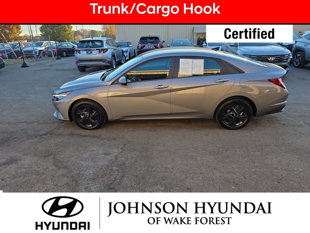 Certified 2023 Hyundai Elantra SEL w/ Preferred Accessory Package image 16