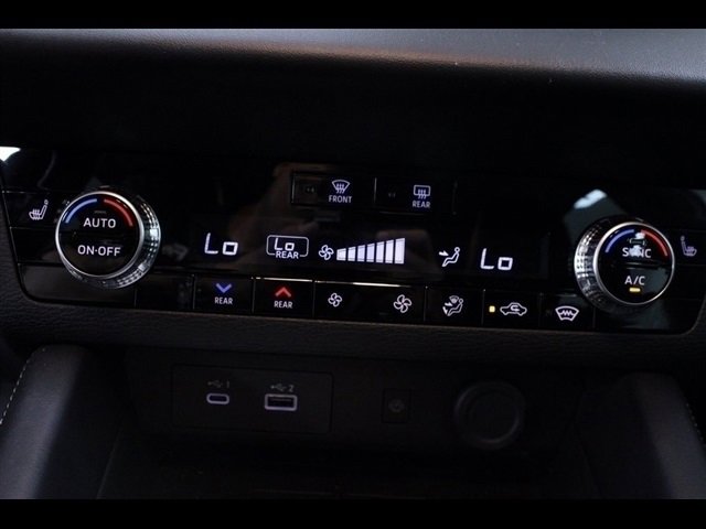 Used 2023 Mitsubishi Outlander SEL image 26