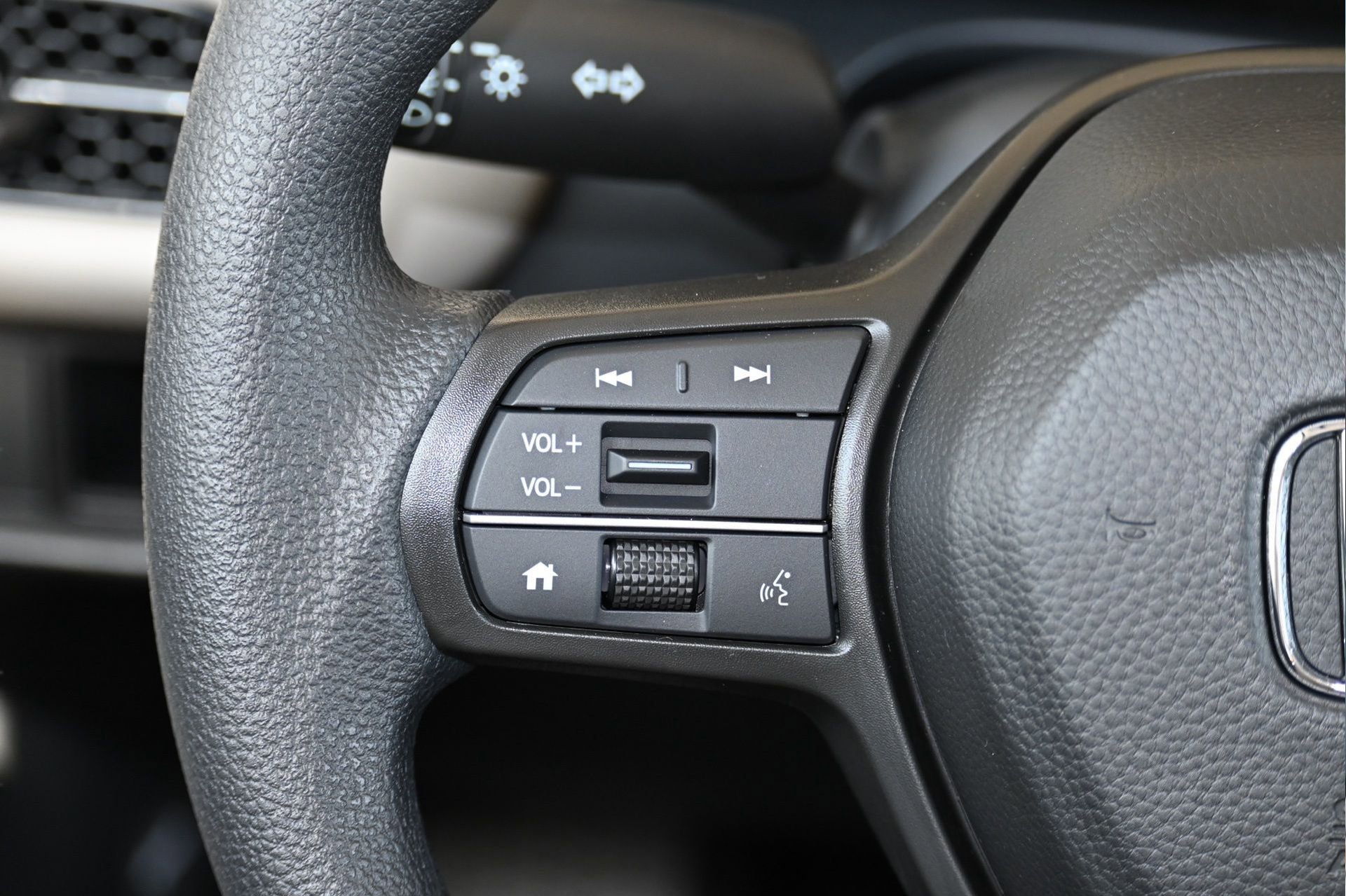 New 2025 Honda HR-V LX image 24