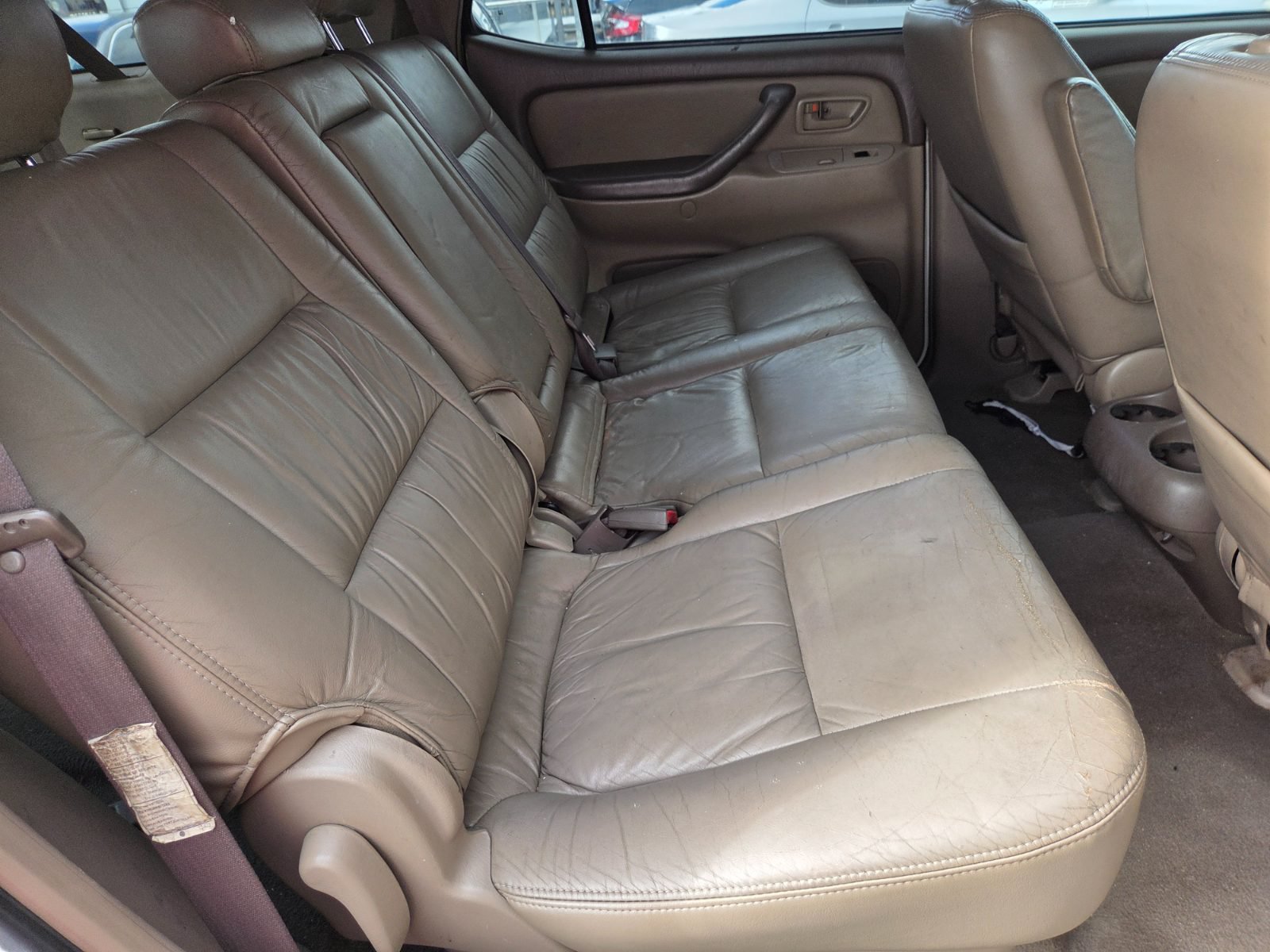 Used 2002 Toyota Sequoia SR5 RWD image 10