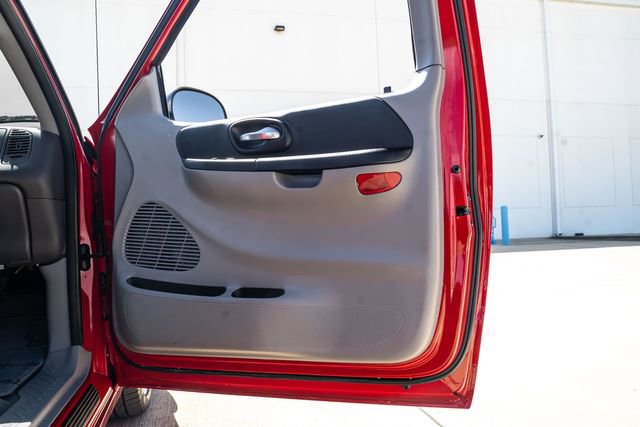 Used 2004 Ford F150 Lightning image 24