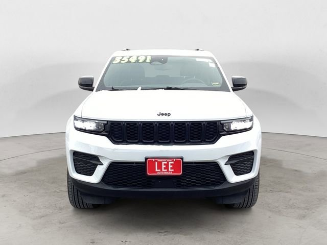 Certified 2024 Jeep Grand Cherokee Altitude image 8