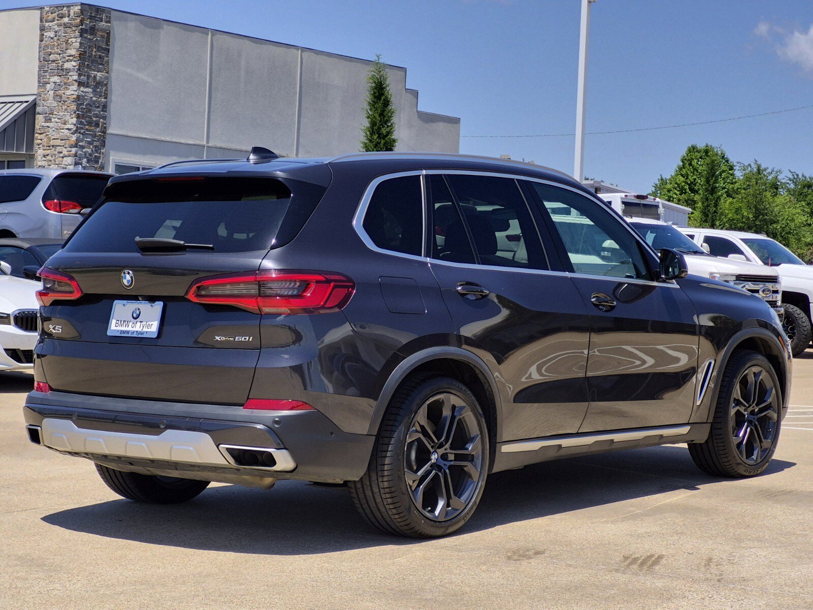 Used 2019 BMW X5 xDrive50i w/ Premium Package 2 AWD/4WD image 6