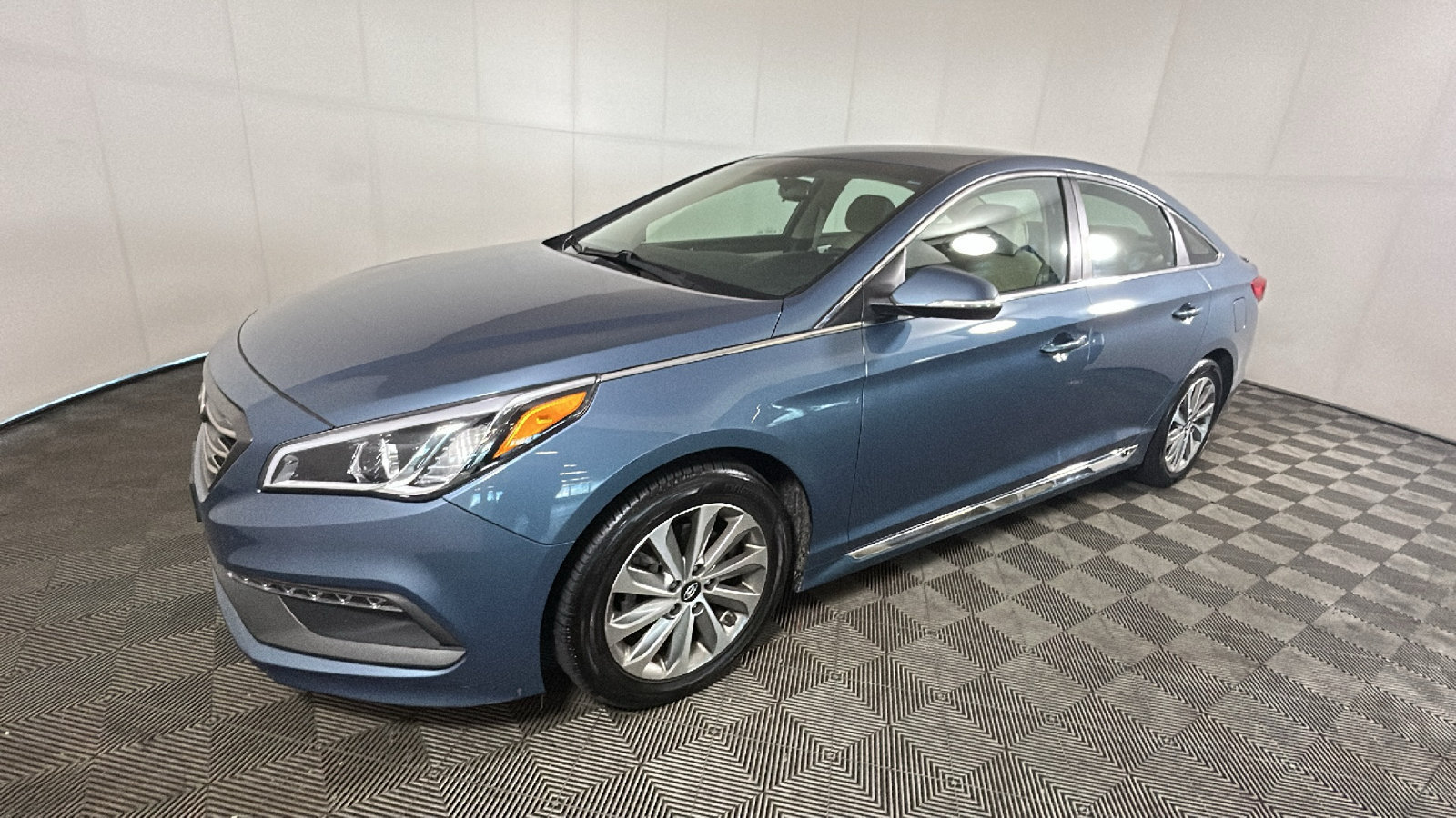 Used 2015 Hyundai Sonata Sport FWD image 8