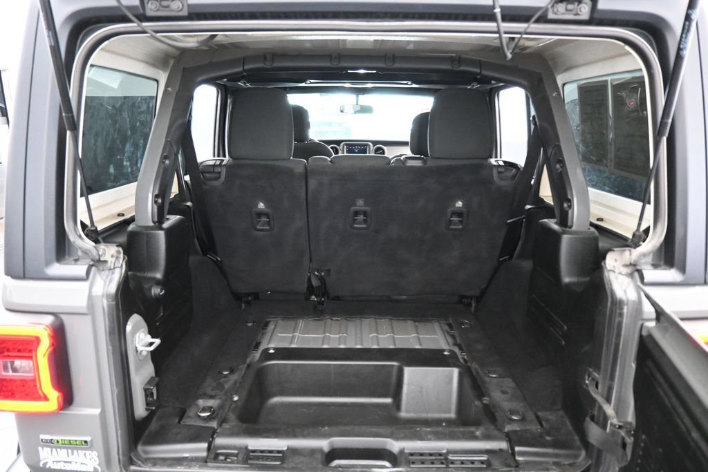 Used 2021 Jeep Wrangler Unlimited Sport AWD/4WD image 41
