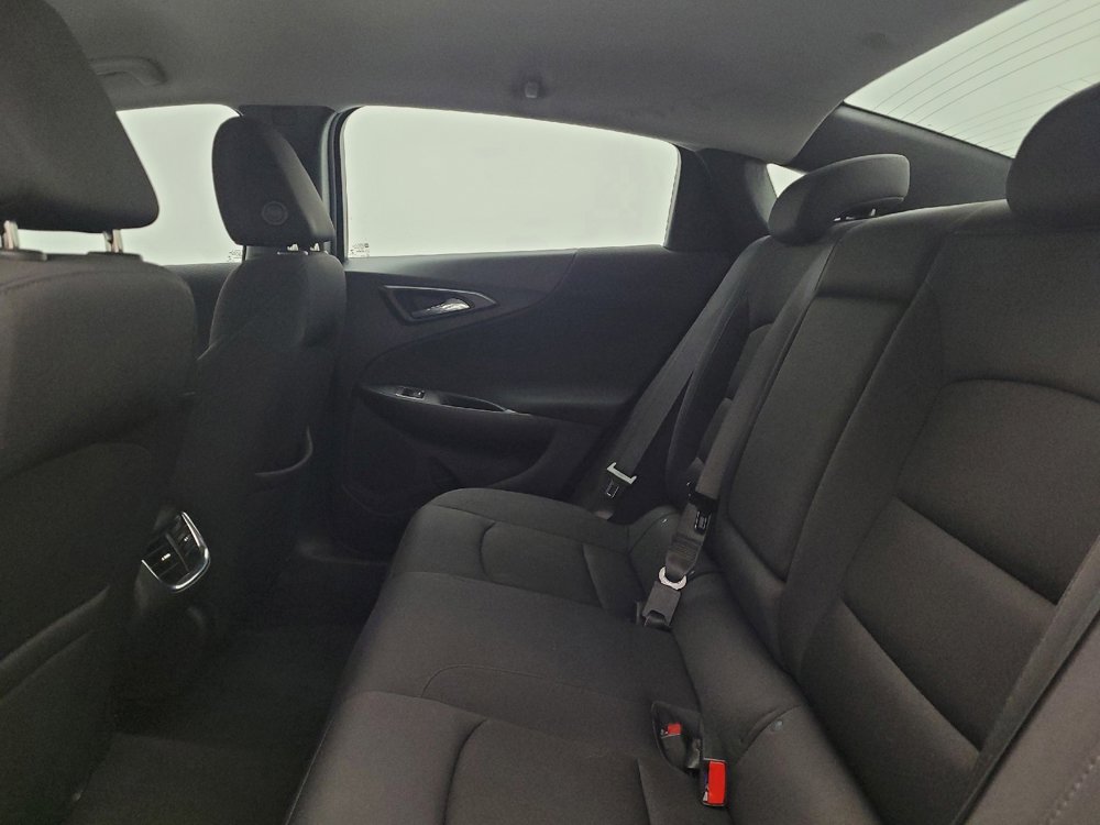 Used 2021 Chevrolet Malibu LT image 18