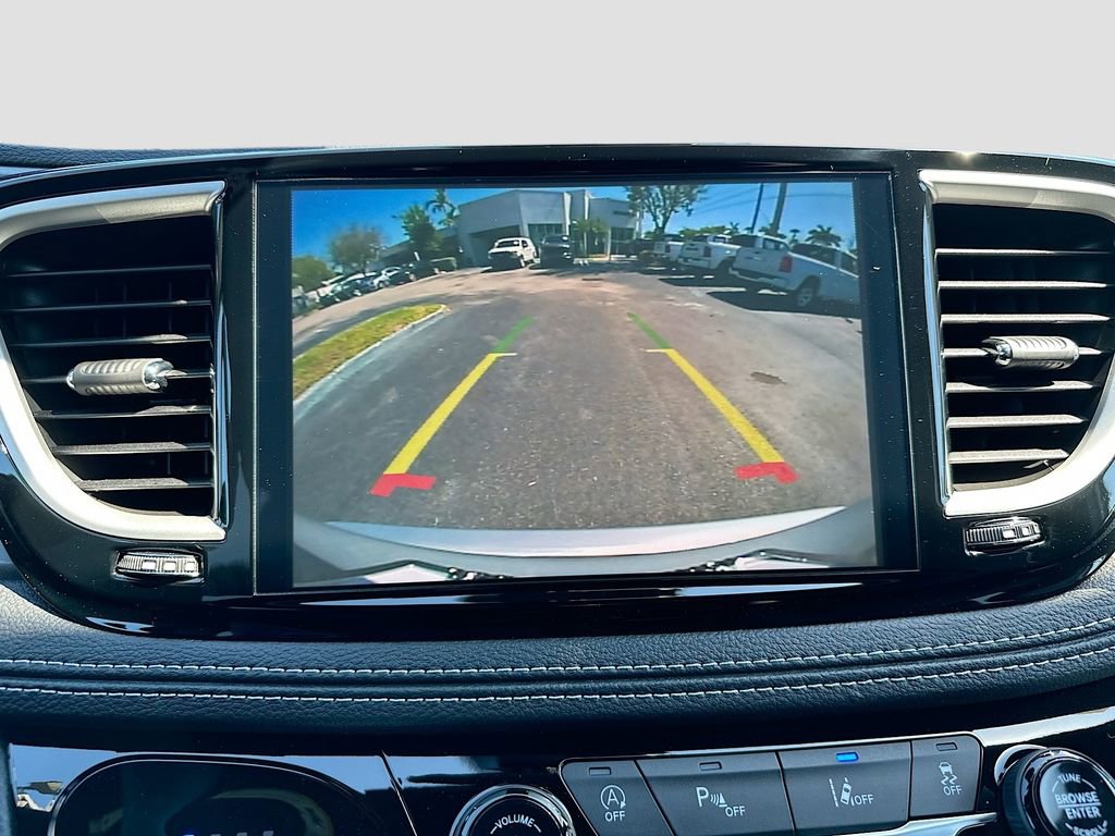 New 2026 Chrysler Pacifica Select FWD image 13