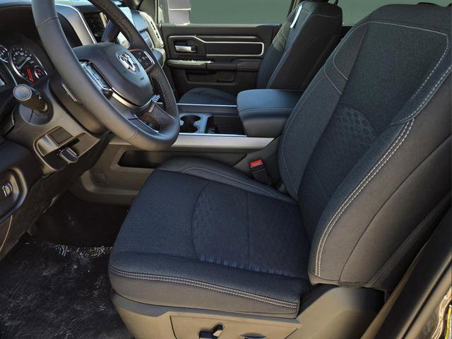 New 2026 RAM 3500 Big Horn AWD/4WD image 10