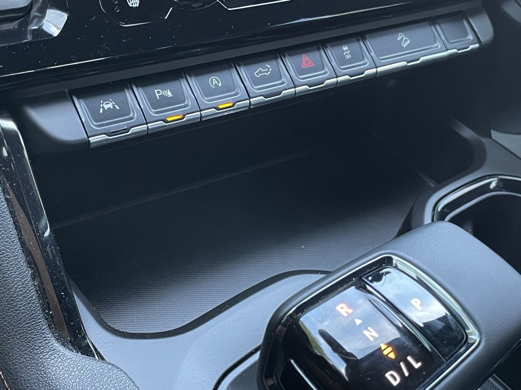 Used 2024 GMC Sierra 1500 AT4 w/ Technology Package image 20