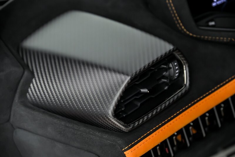 Used 2022 Lamborghini Huracan STO RWD image 25
