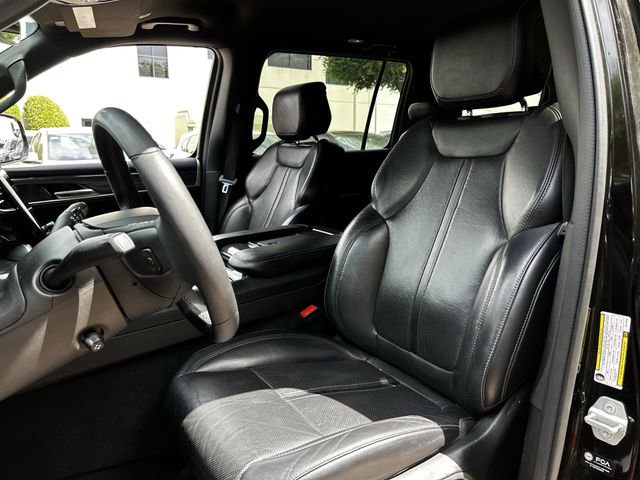 Used 2022 Jeep Wagoneer Series II RWD image 25