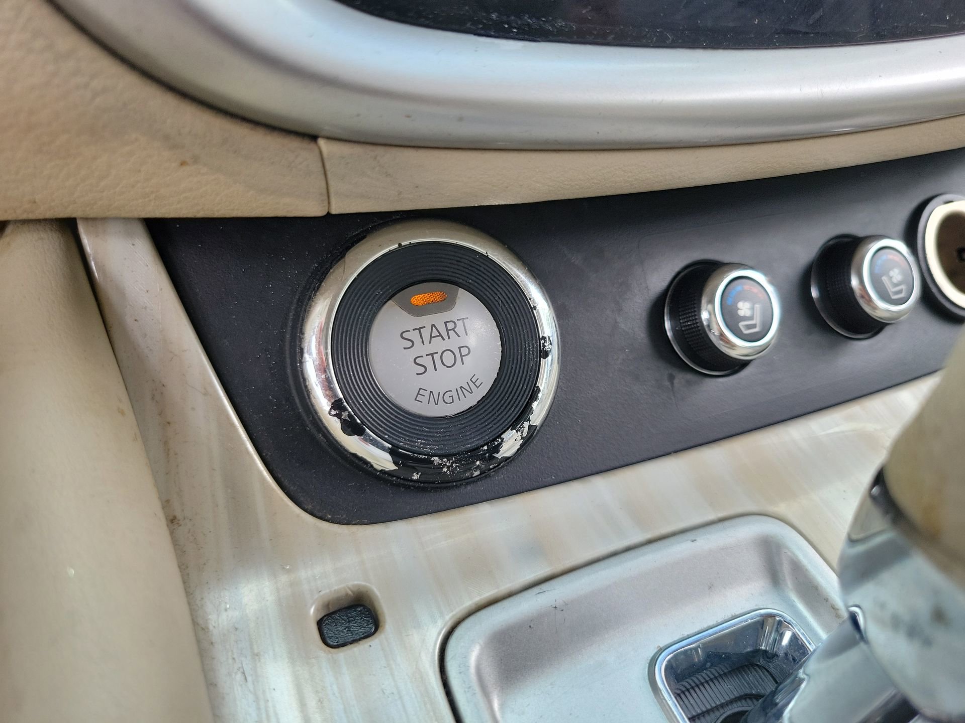 Used 2015 Nissan Murano Platinum w/ Platinum Technology Package FWD image 31