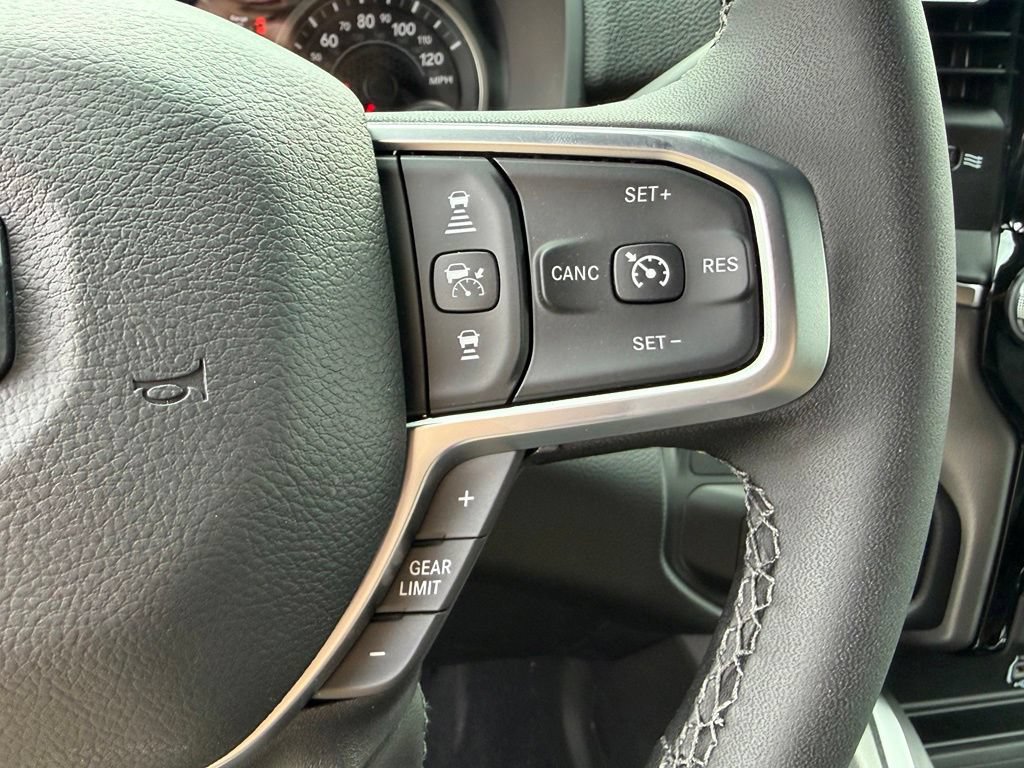 New 2026 RAM 2500 Big Horn AWD/4WD image 17