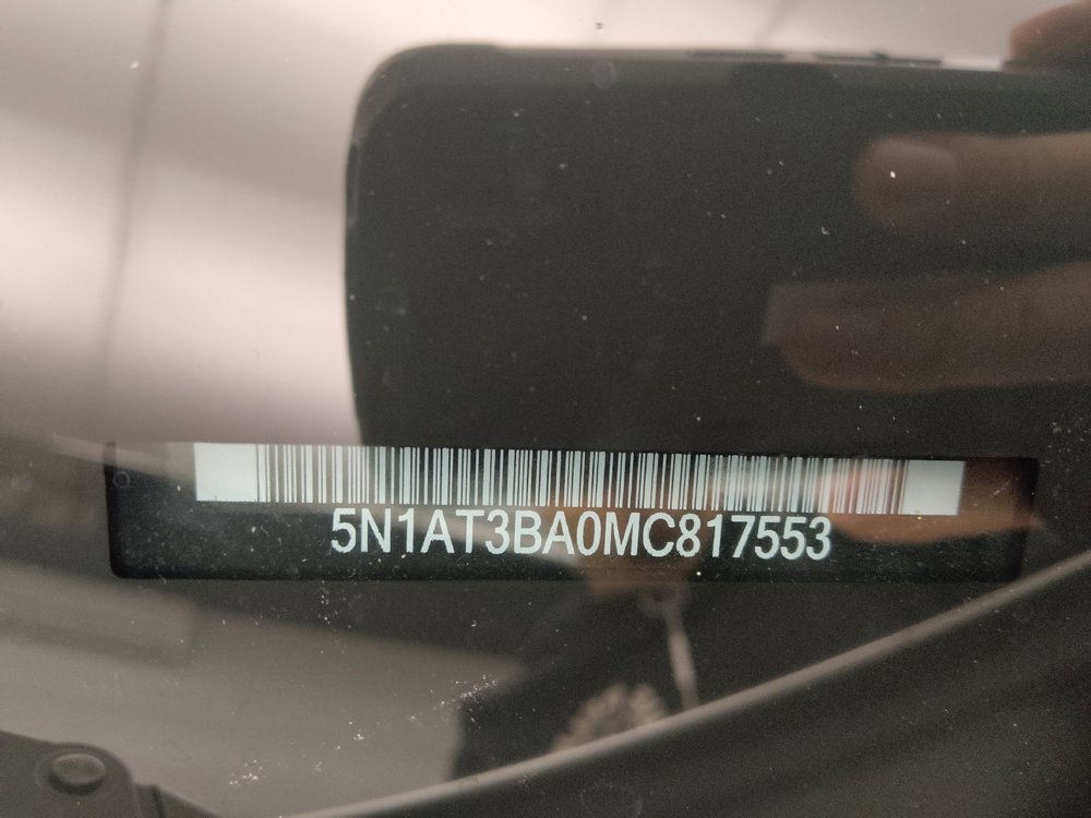 Used 2021 Nissan Rogue SV w/ Premium Package FWD image 33