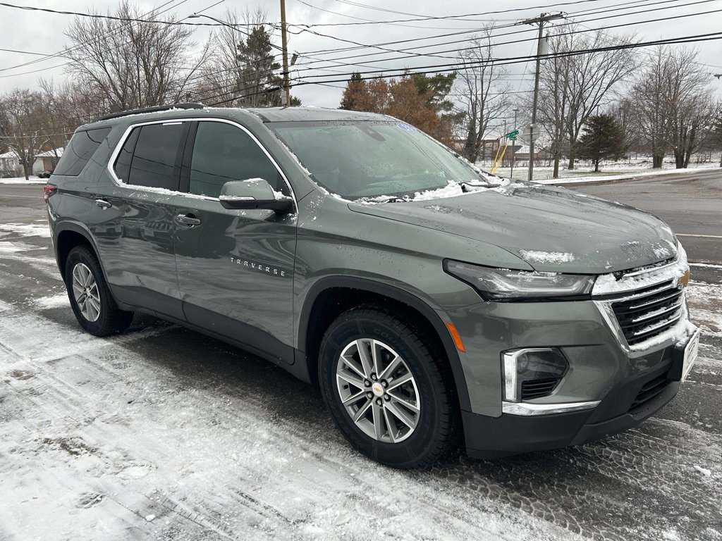 Used 2023 Chevrolet Traverse LT