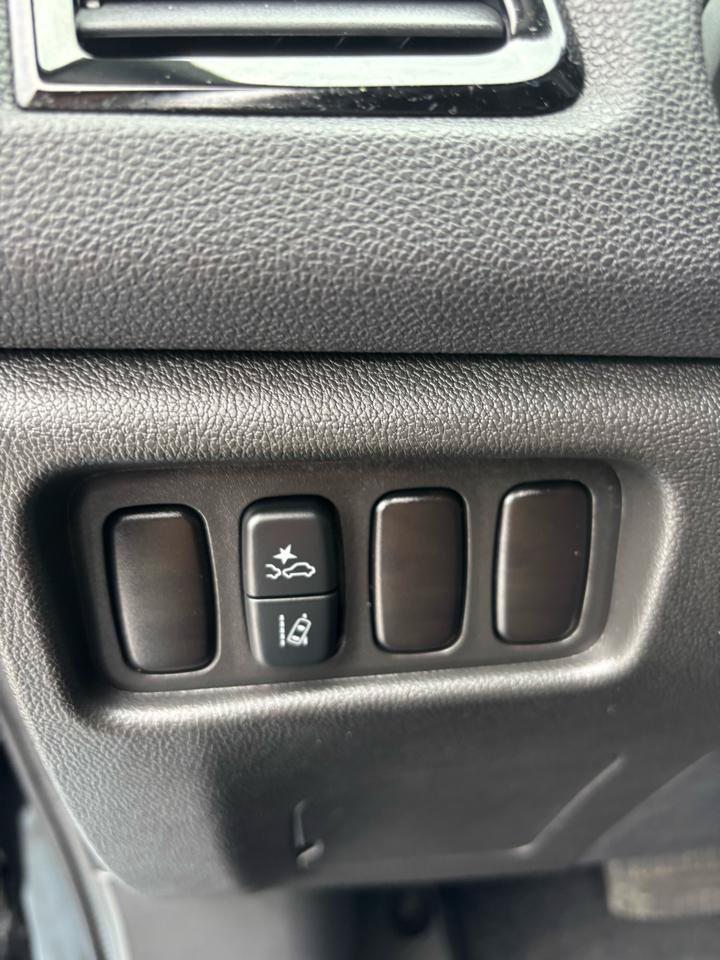 Used 2025 Mitsubishi Outlander Sport ES AWD/4WD image 13