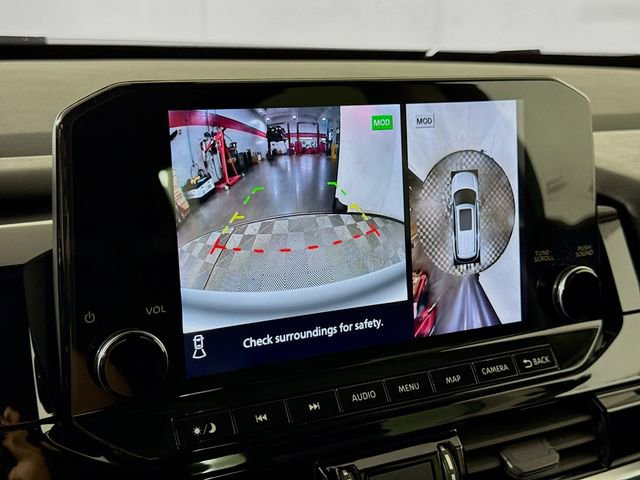 Certified 2023 Nissan Pathfinder SL w/ Lighting Package (N92) image 15