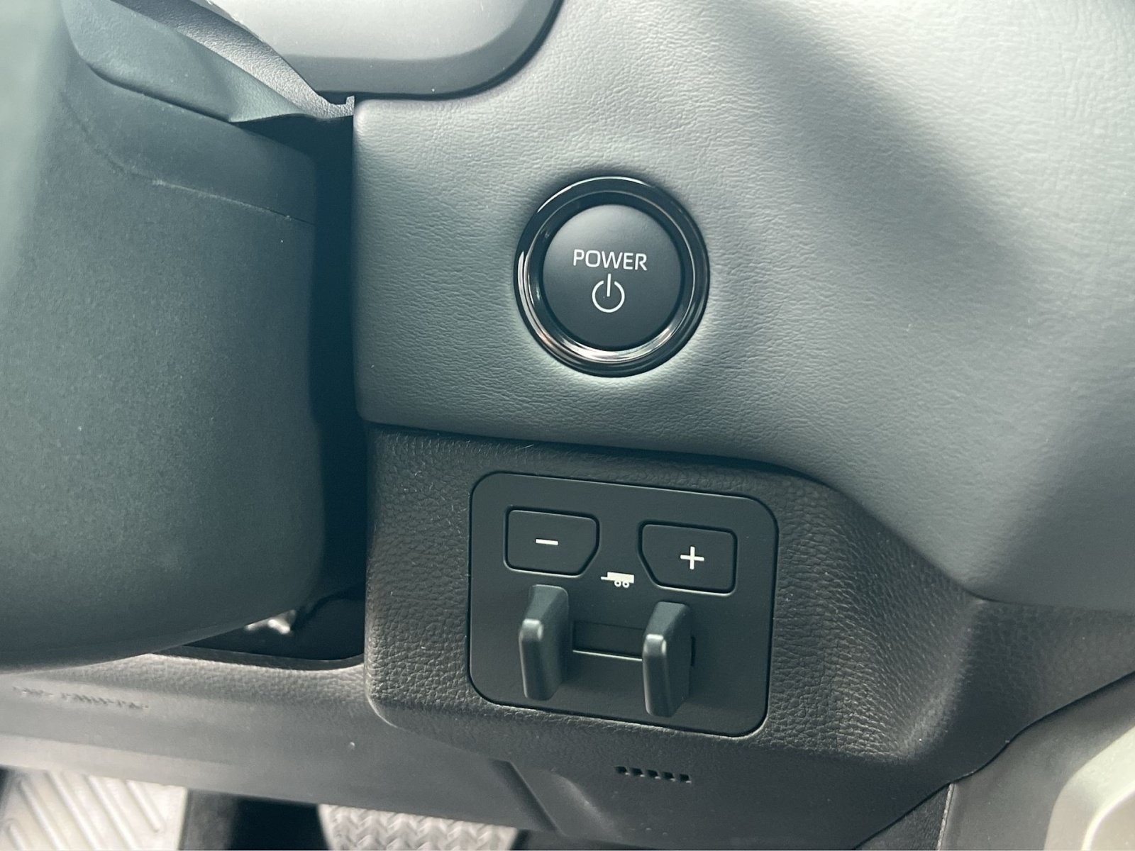 New 2026 Toyota Sequoia Platinum AWD/4WD image 28