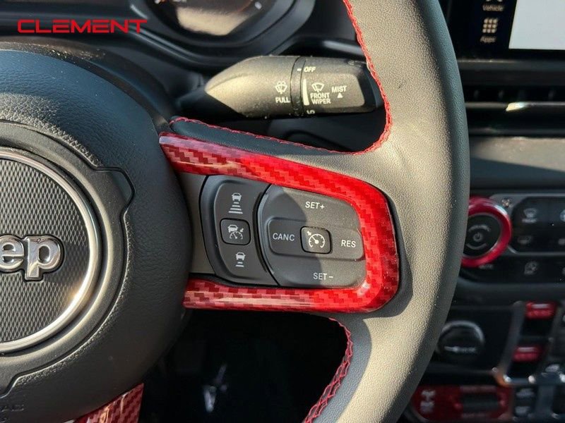 Used 2024 Jeep Gladiator Rubicon w/ Convenience Group image 16