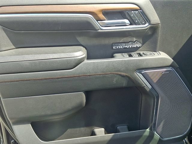 Used 2024 Chevrolet Silverado 1500 High Country w/ Technology Package AWD/4WD image 23