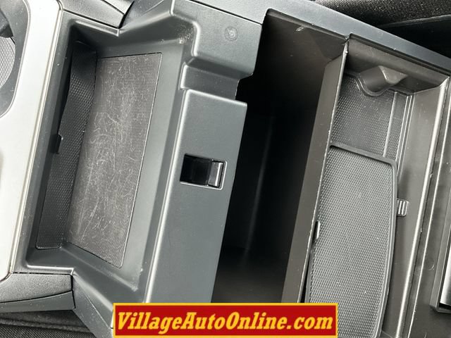 Used 2020 Ford Explorer XLT w/ Comfort Package AWD/4WD image 25