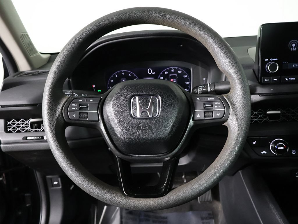 Used 2025 Honda Accord SE image 34