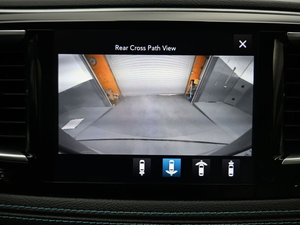 Used 2020 Chrysler Pacifica Limited w/ Advanced Safetytec Group image 23