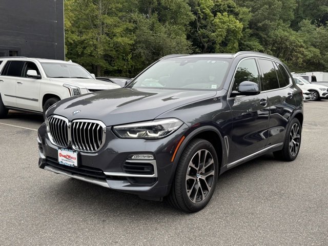 Used 2021 BMW X5 xDrive40i w/ Premium Package 2