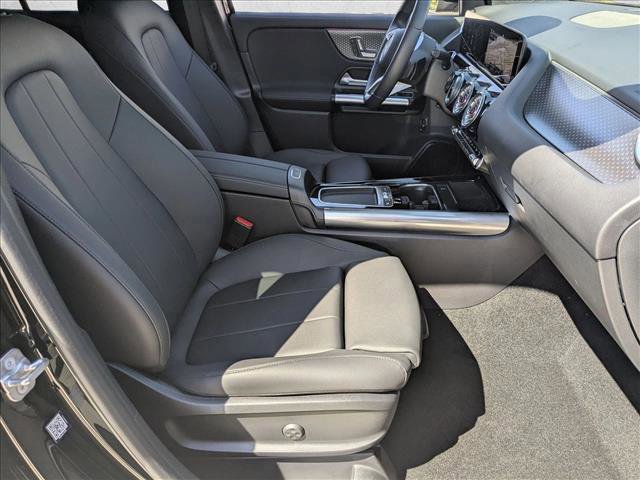 Used 2025 Mercedes-Benz GLA 250 image 21