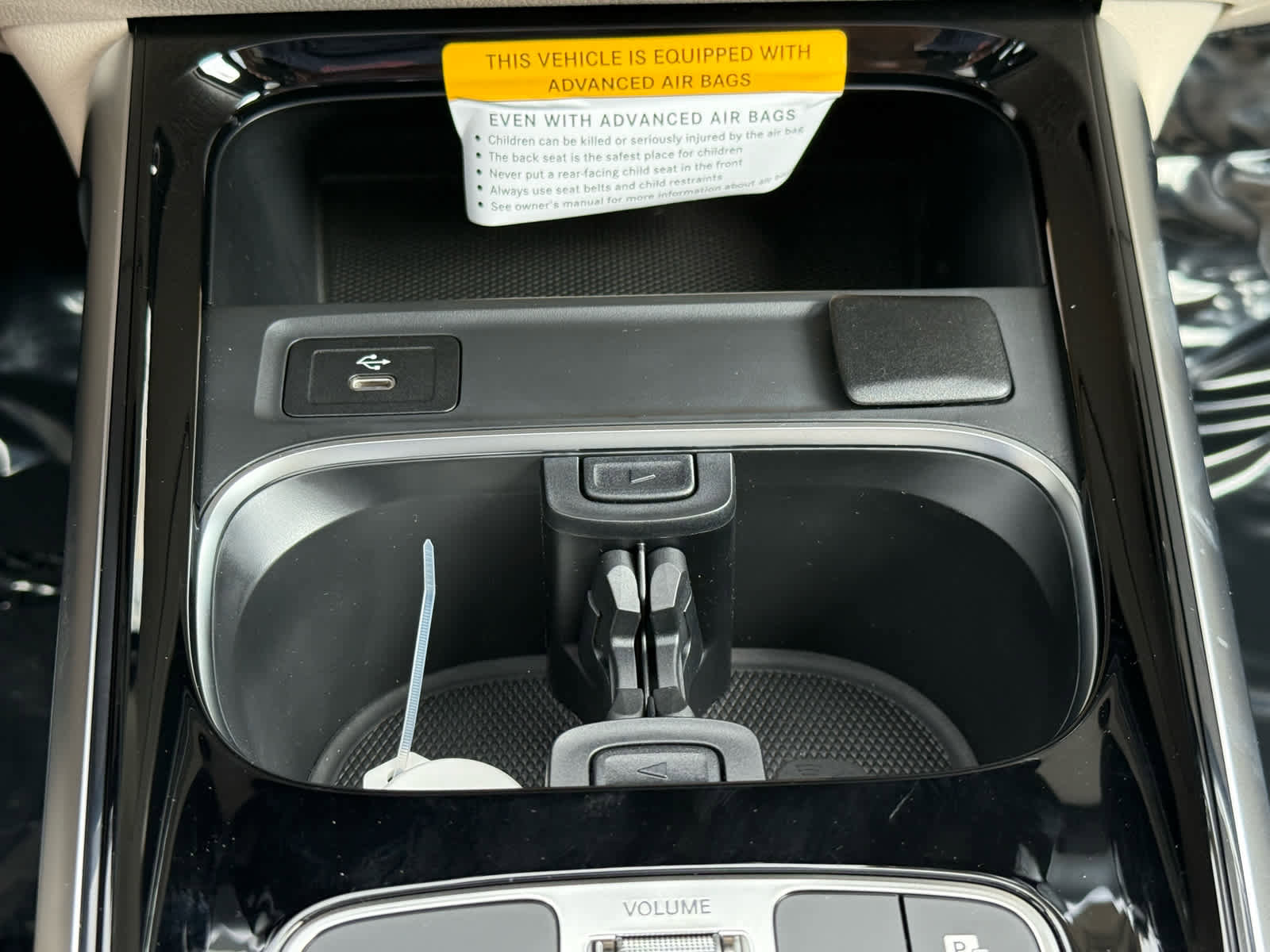 New 2026 Mercedes-Benz GLB 250 4MATIC image 19