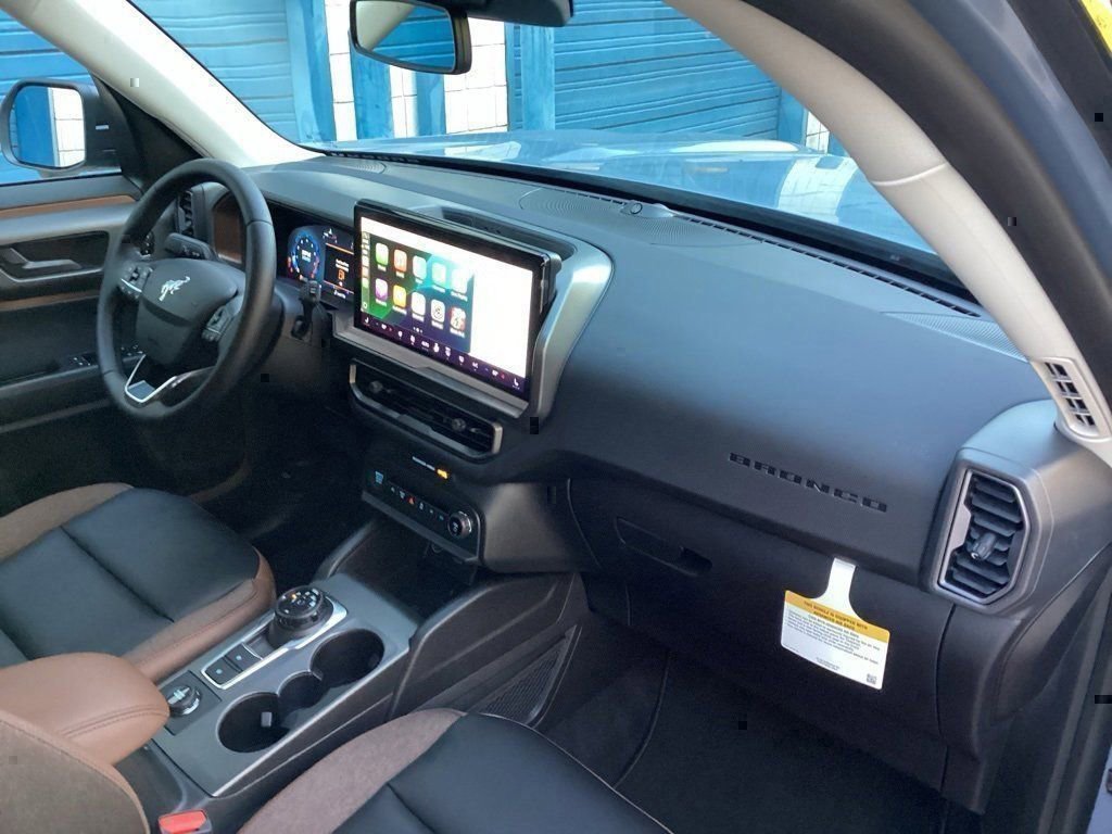 New 2025 Ford Bronco Sport Outer Banks w/ Outer Banks Tech Package+ AWD/4WD image 31