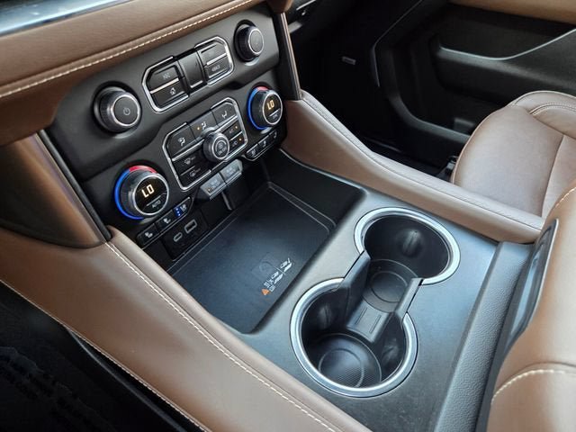 Used 2024 Chevrolet Tahoe High Country AWD/4WD image 33