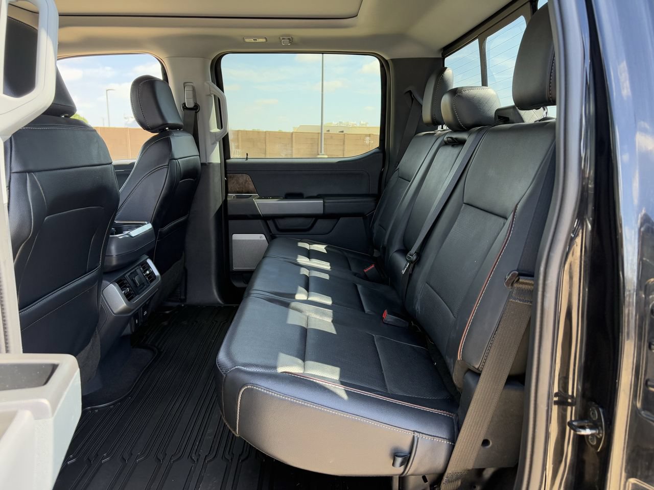 Certified 2023 Ford F150 Lariat w/ Trailer Tow Package AWD/4WD image 25