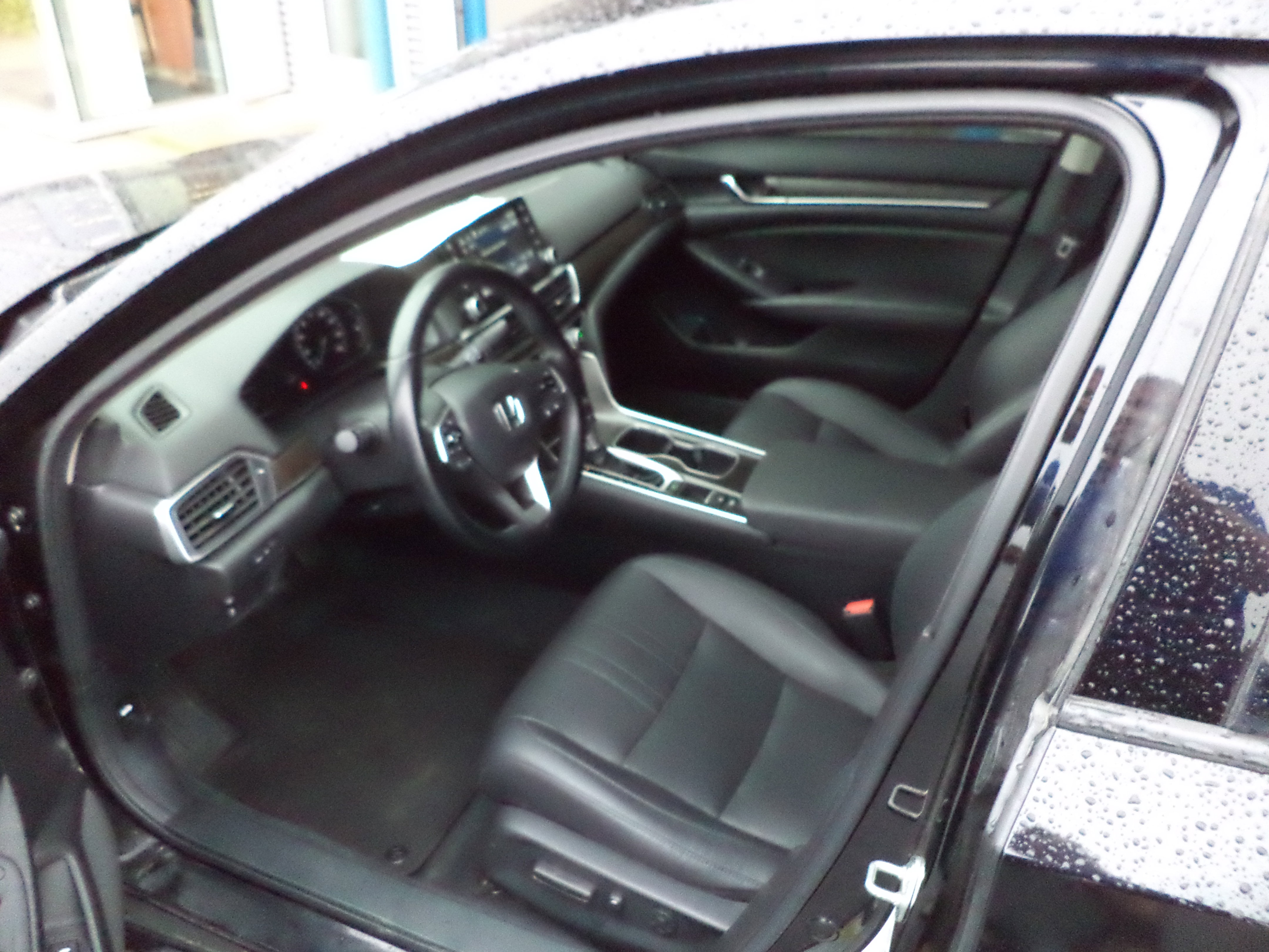 Used 2020 Honda Accord EX-L image 2