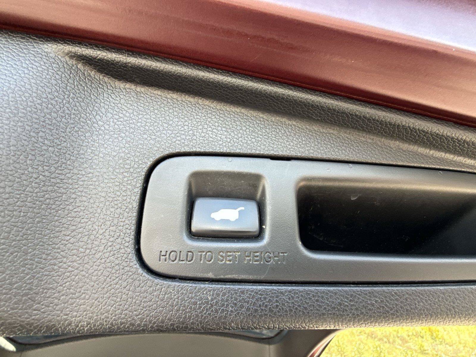 Used 2017 Honda CR-V Touring image 19