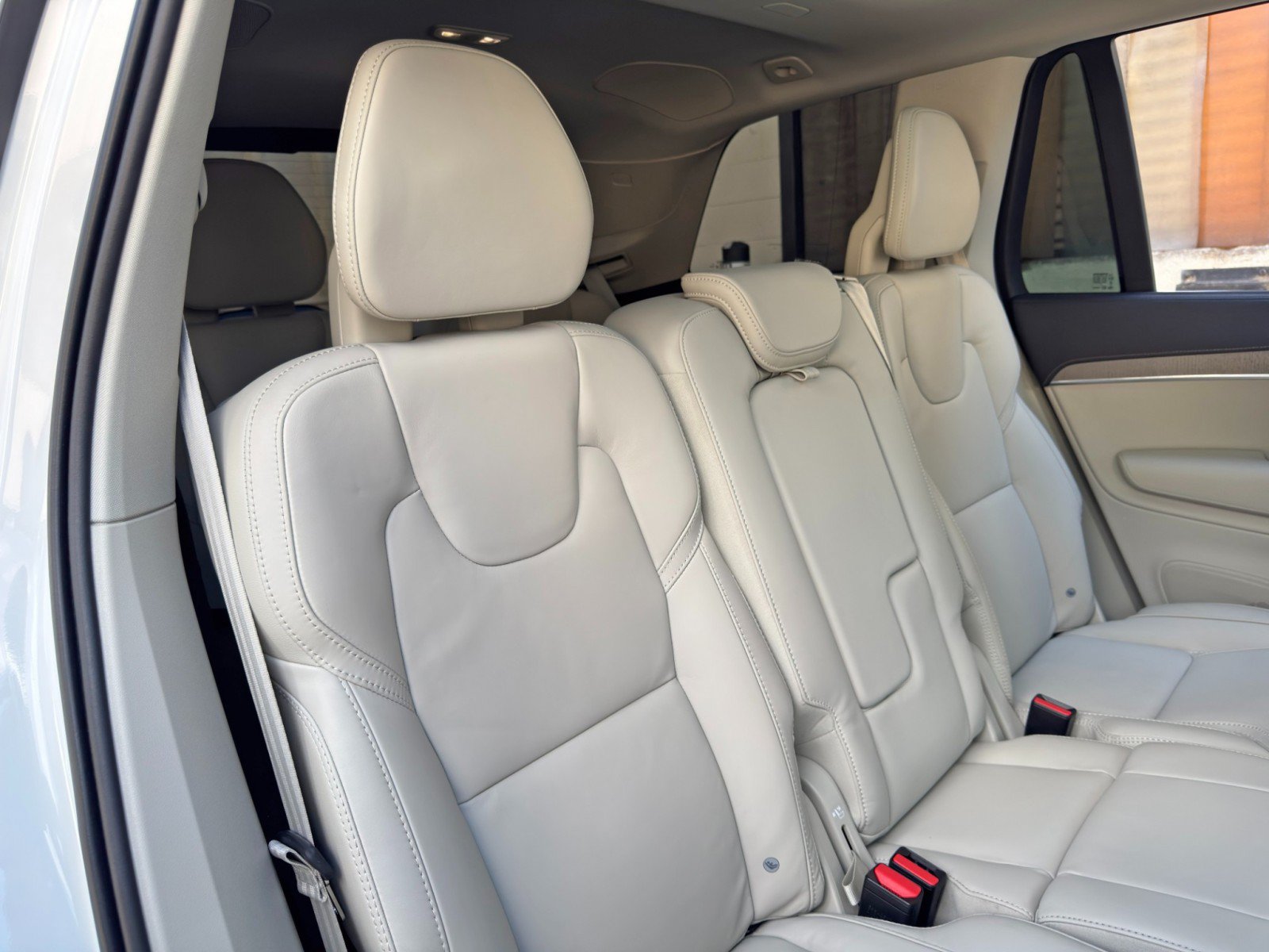 Used 2025 Volvo XC90 T8 Ultra w/ Protection Package Premier AWD/4WD image 43