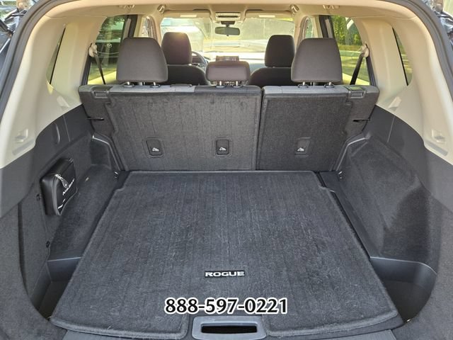 Used 2023 Nissan Rogue SV AWD/4WD image 16