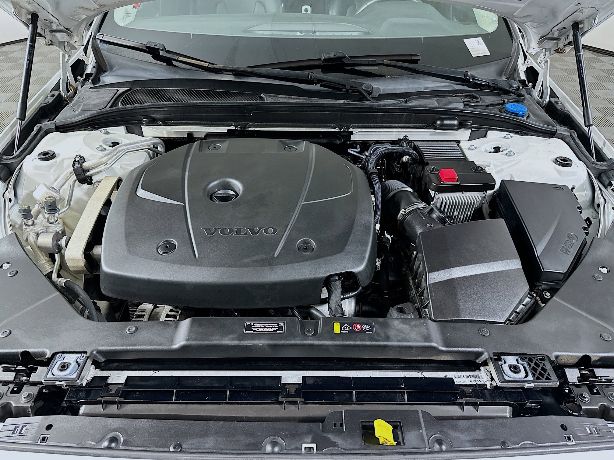 Used 2020 Volvo S60 T5 Momentum FWD image 34