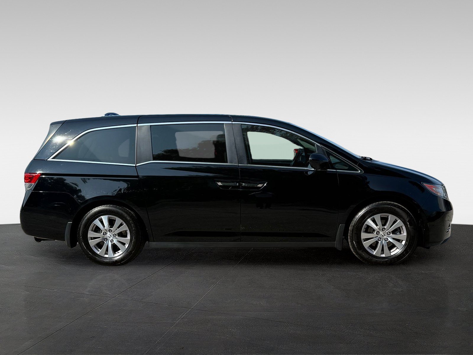 Used 2016 Honda Odyssey EX-L image 4