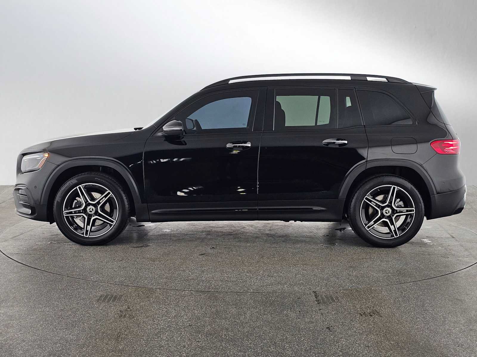 Used 2024 Mercedes-Benz GLB 250 image 6