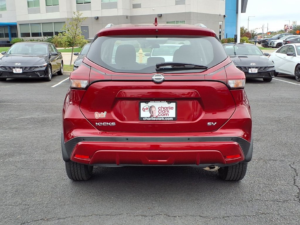 Used 2022 Nissan Kicks SV FWD image 4