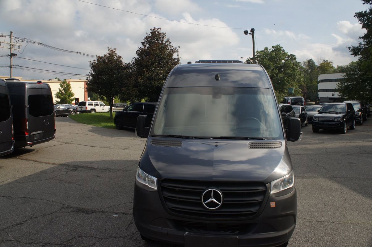 Used 2019 Mercedes-Benz Sprinter 170 image 4