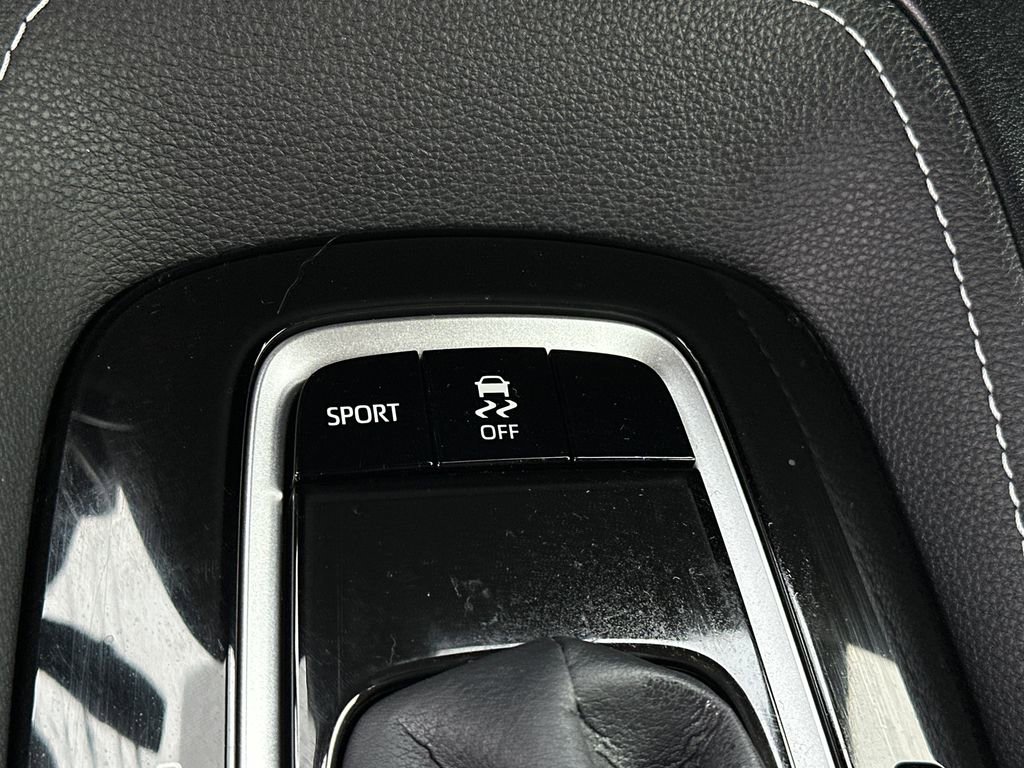 Used 2020 Toyota Corolla SE FWD image 31