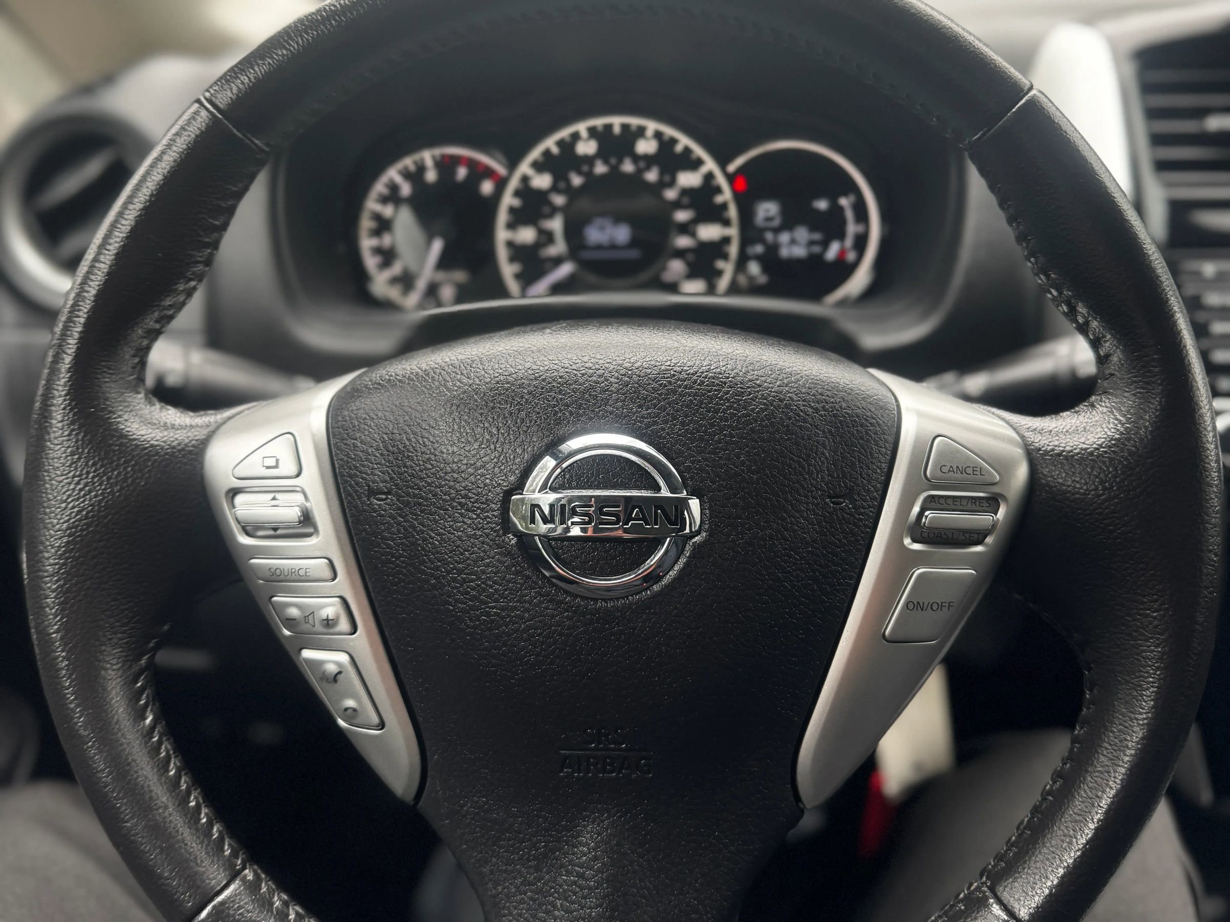 Used 2017 Nissan Versa Note SV image 11