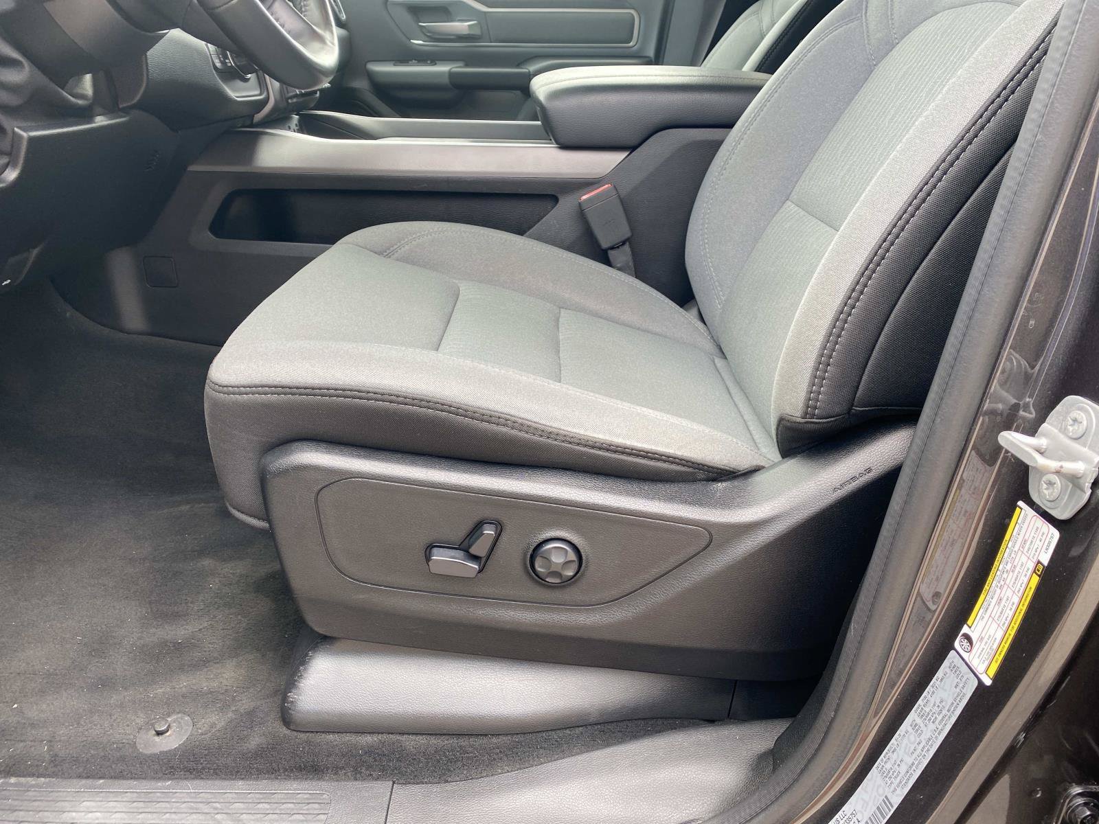 Used 2020 RAM 1500 Big Horn AWD/4WD image 24