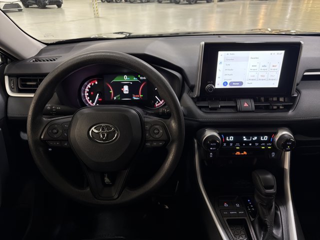 Used 2025 Toyota RAV4 XLE FWD image 27